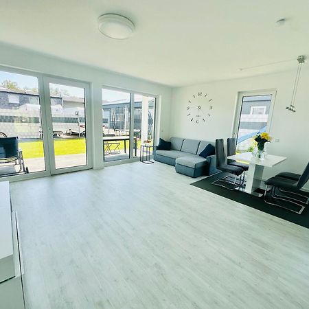 Neue Doppelhaushaelfte Mit Terrasse, Balkon Und Garten Remscheid Exterior foto